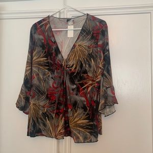 💐 3/$30 Curves Ahead Flattering Top